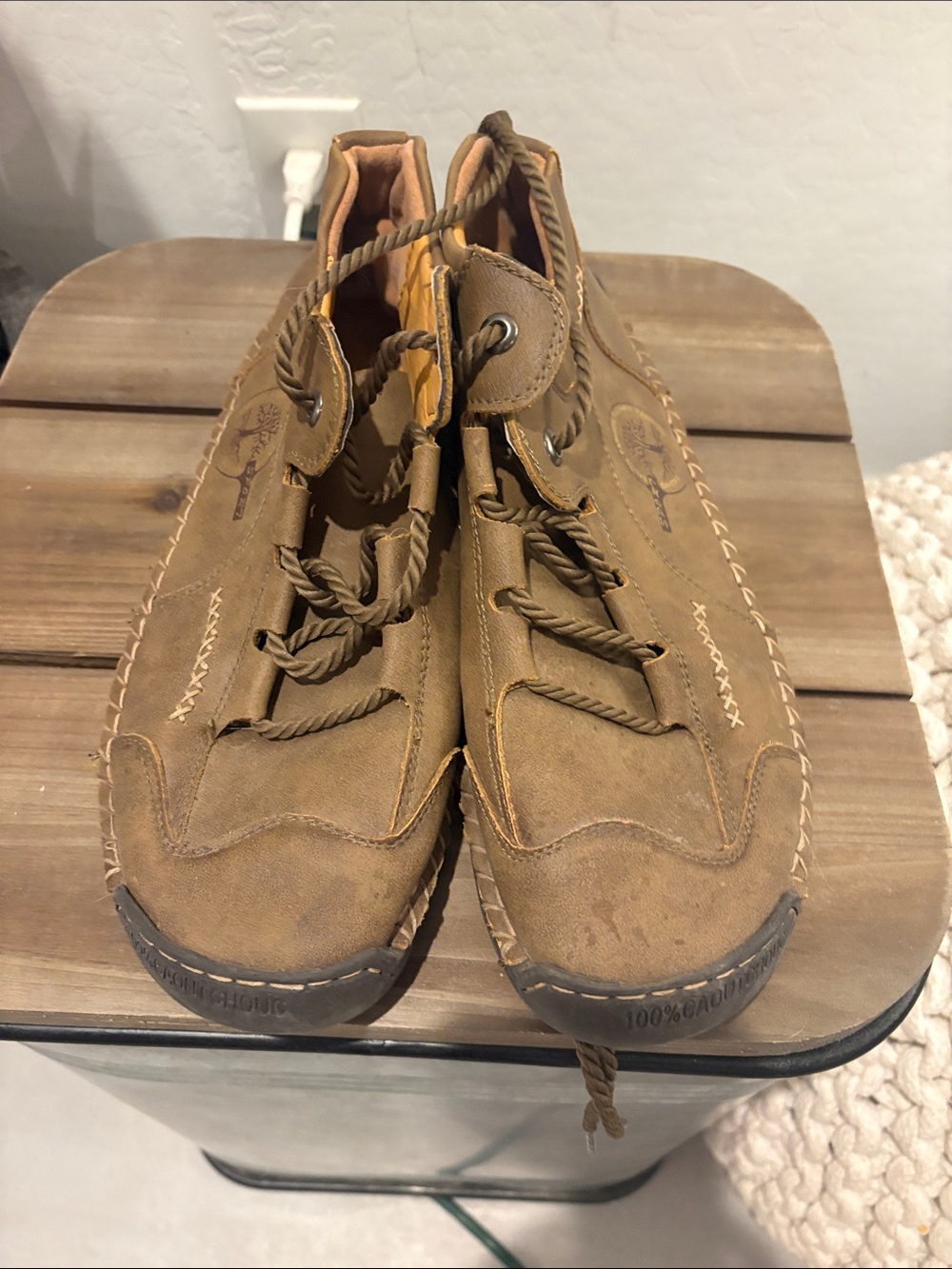 Men's Tan Suede Chukka Boots - Classic Lace-Up